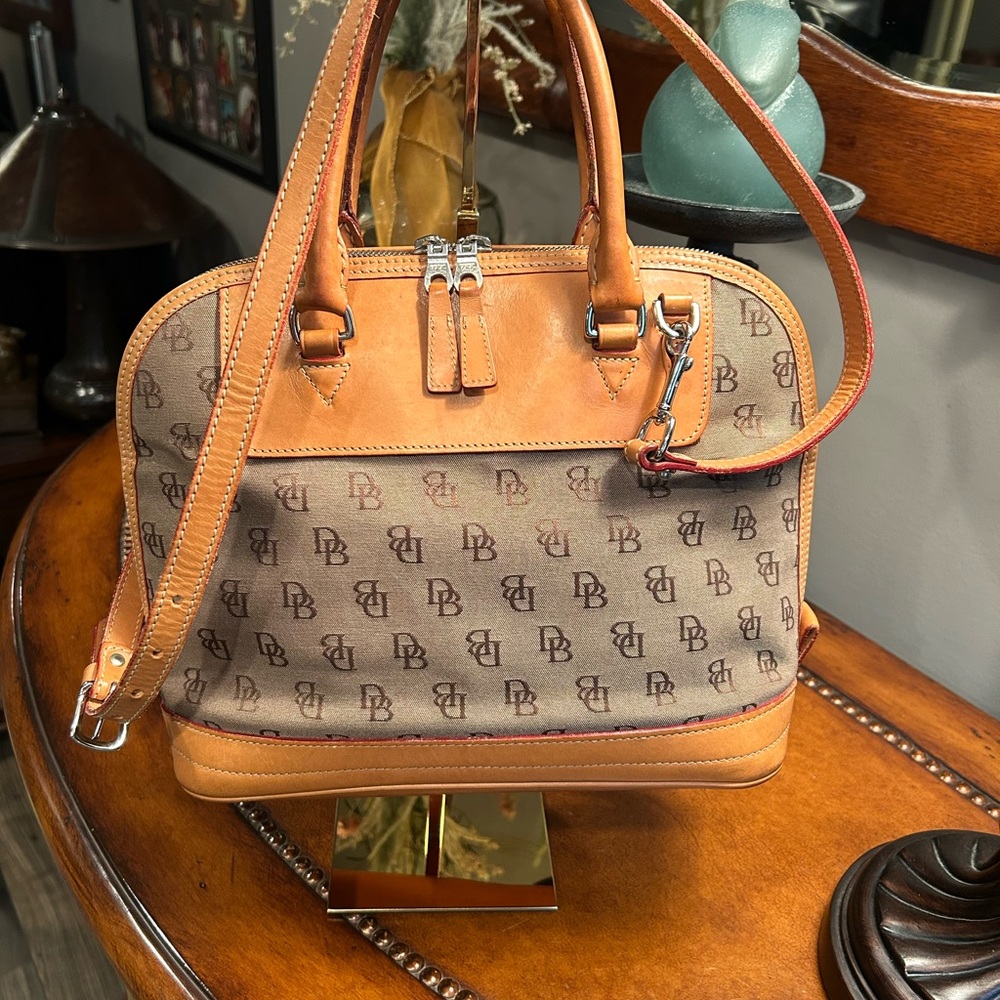 Dooney & Bourke Leather/Fabric Crossbody
#135